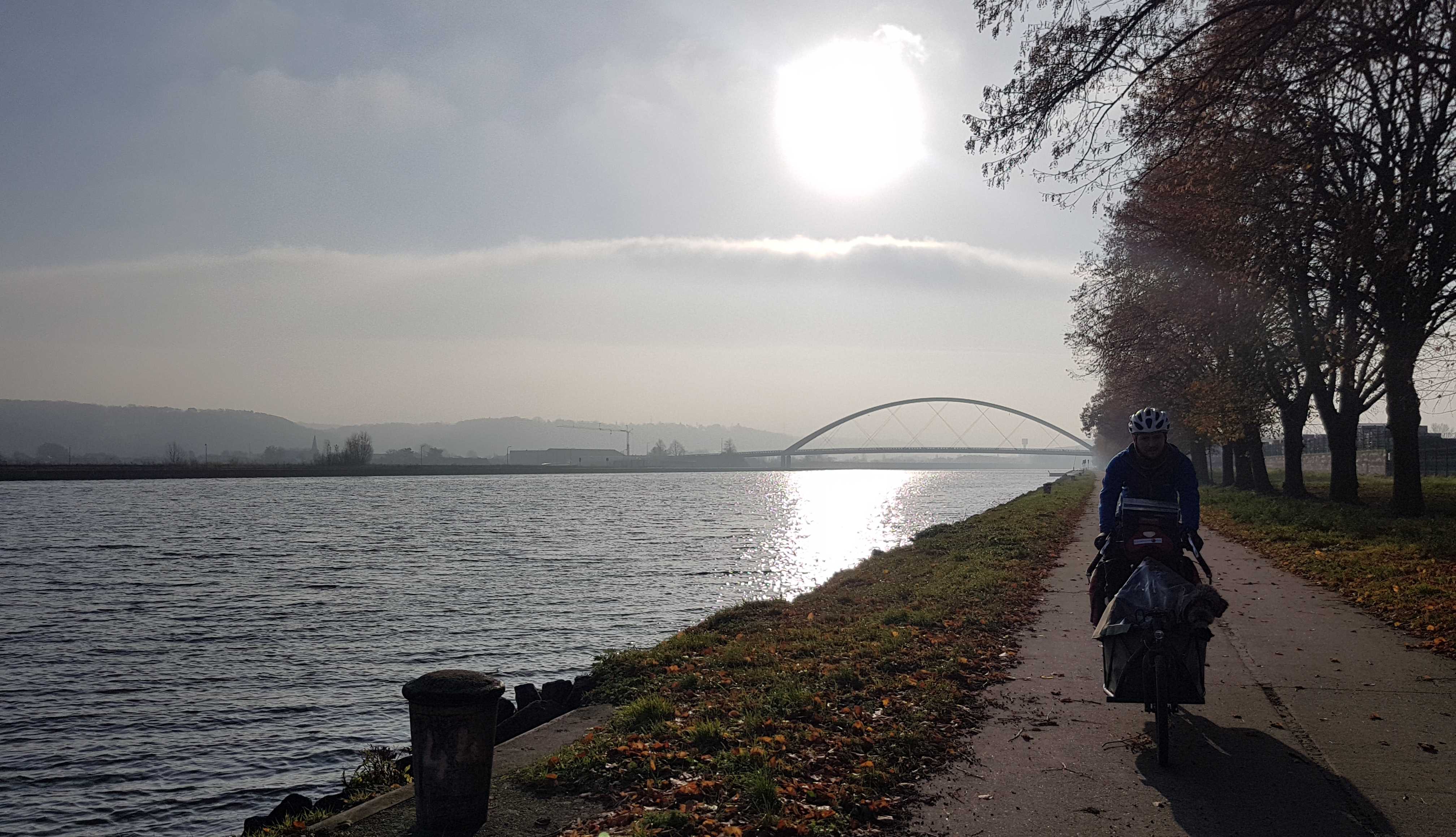 Following the river Meuse on the outskirts of Maastricht